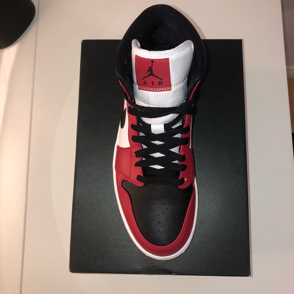 COPY - Air Jordan 1 Chicago Black Toe Size 9 - Picture 2 of 5